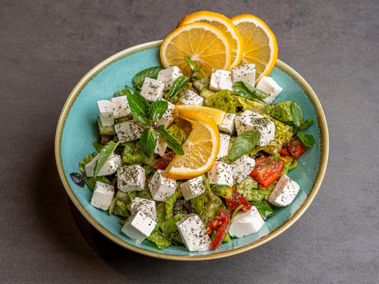 سلطة يونانية  
